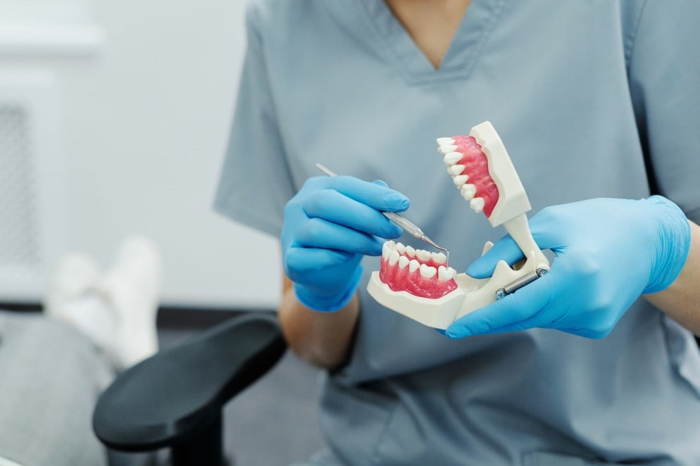 Ile kosztuje proteza zębowa prywatnie?