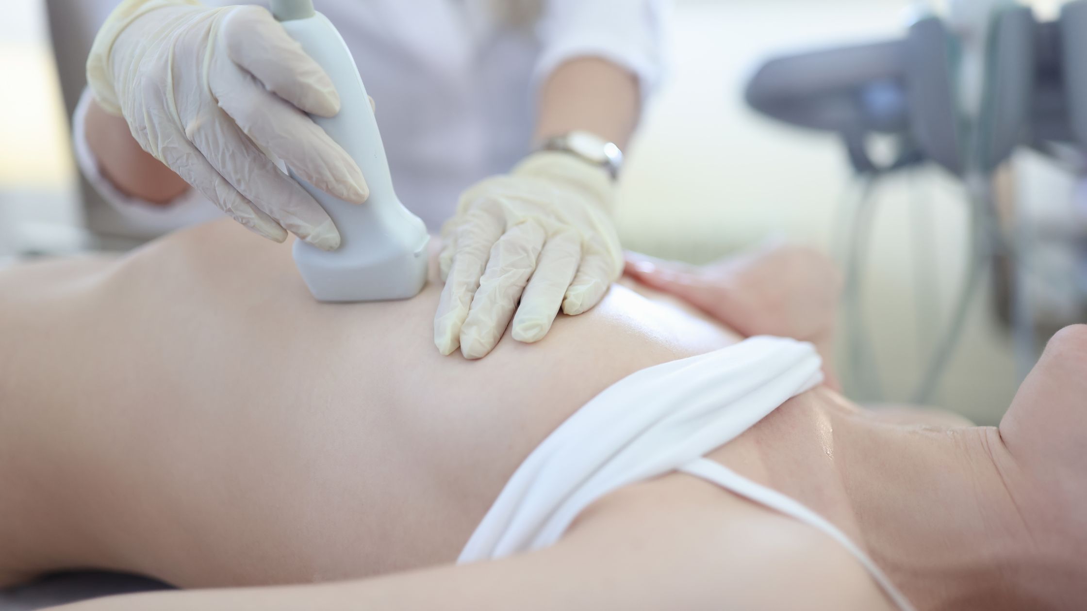 Badanie ultrasonograficzne piersi – co warto o nim wiedzieć?